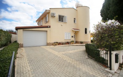 3 Bedroom Villa in Peyia