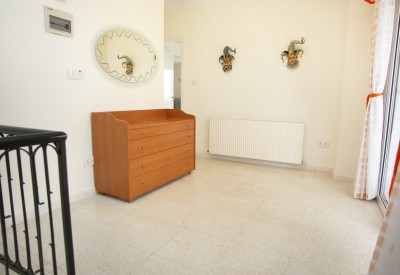 3 Bedroom Villa in Peyia