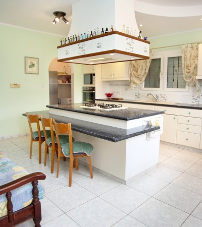 3 Bedroom Villa in Peyia