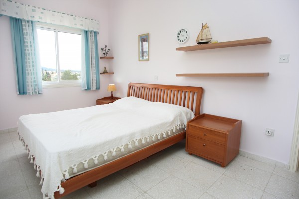 3 Bedroom Villa in Peyia