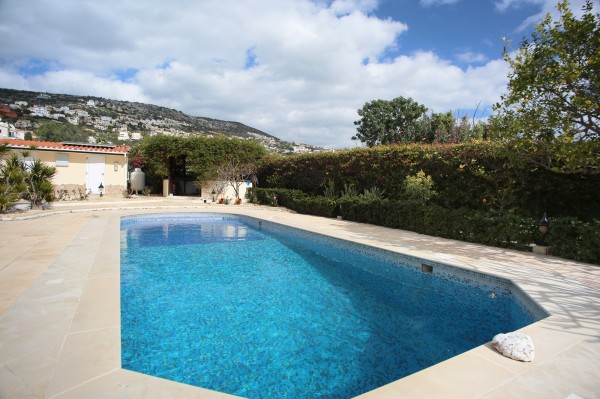 3 Bedroom Villa in Peyia